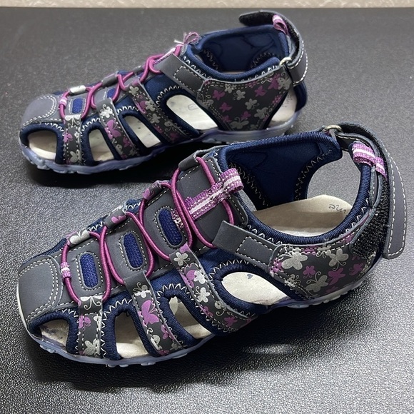 Apakowa Kids Girl Soft Sole Closed Toe Sandals SIZE 29 - Picture 2 of 13